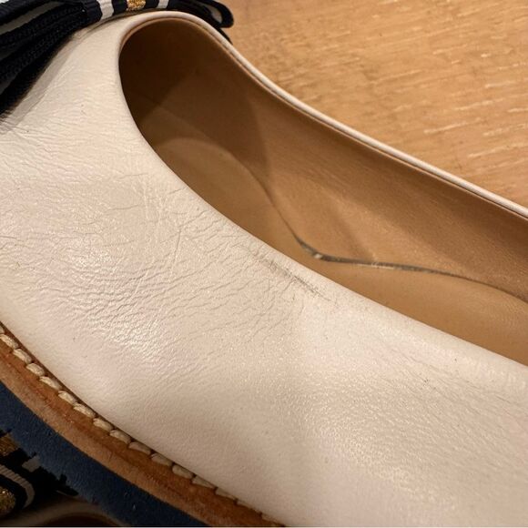 Ron White

Elizabeth Bow Water-Resistant Ballerina Flats - Picture 5 of 12